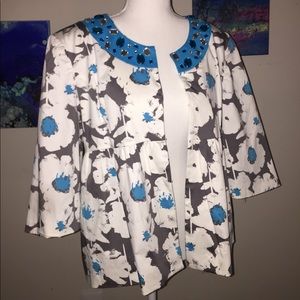 Woman’s plus size blazer